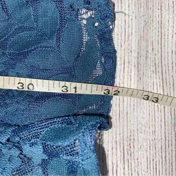 Francescas shift dress w/lace & bell ruffle sleeve & ruffle bottom blue size XXS - Picture 11 of 12